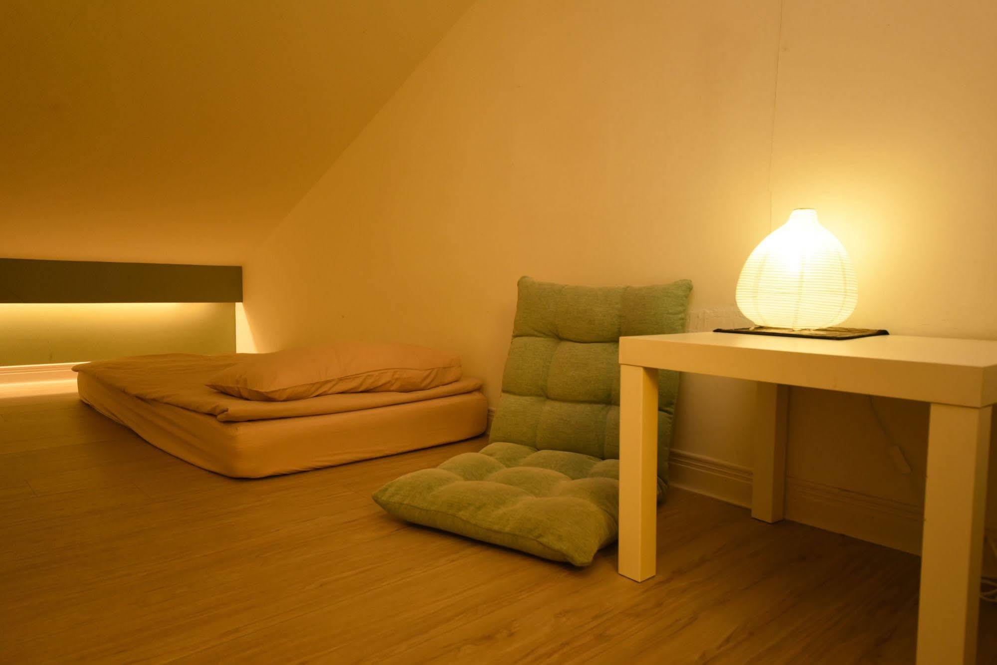 טאיפיי Flip Flop Hostel - Main Station מראה חיצוני תמונה